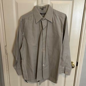 Geoffrey Beene Men’s Button Down Dress Shirt!!